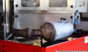 Skuteczne metody na to, czym wyczyścić DPF w samochodzie