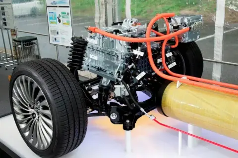 Jak działa silnik wodorowy i dlaczego jest przyszłością motoryzacji