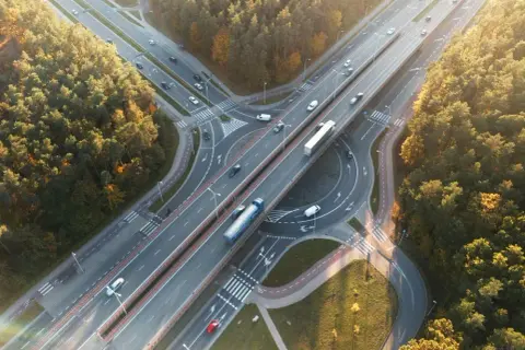 Czy autostrada A1 jest państwowa? Odkryj jej status i opłaty