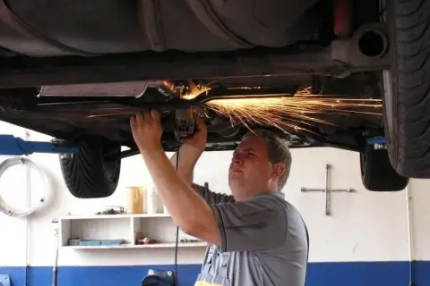 Jak wyprogramować DPF i uniknąć poważnych problemów z autem