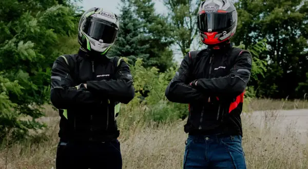 Jak dobrać rozmiar kurtki motocyklowej, aby uniknąć błędów w zakupie