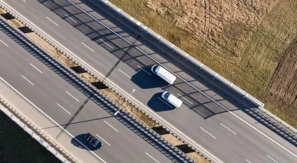 Darmowe autostrady od kiedy? Sprawdź, które trasy są bez opłat
