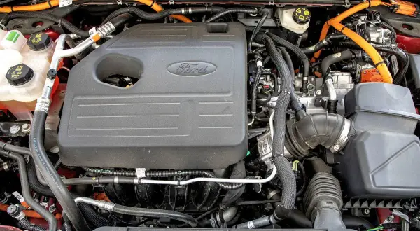 Ford kuga jaki silnik benzynowy wybrać? porównanie, opinie i wady