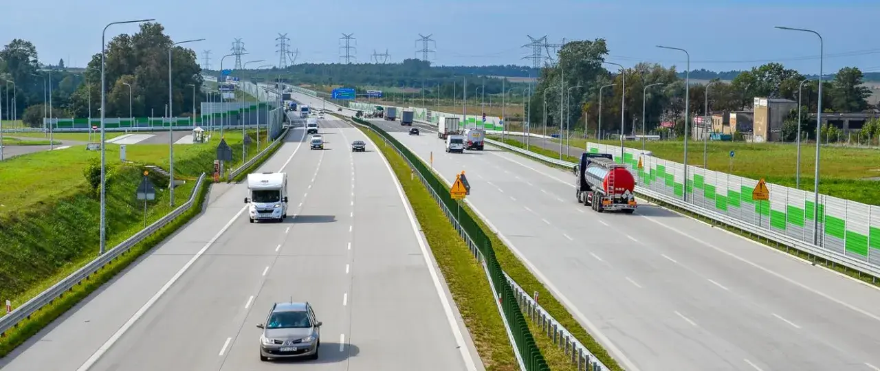 Dokąd prowadzi autostrada A1? Odkryj kluczowe miasta i trasy