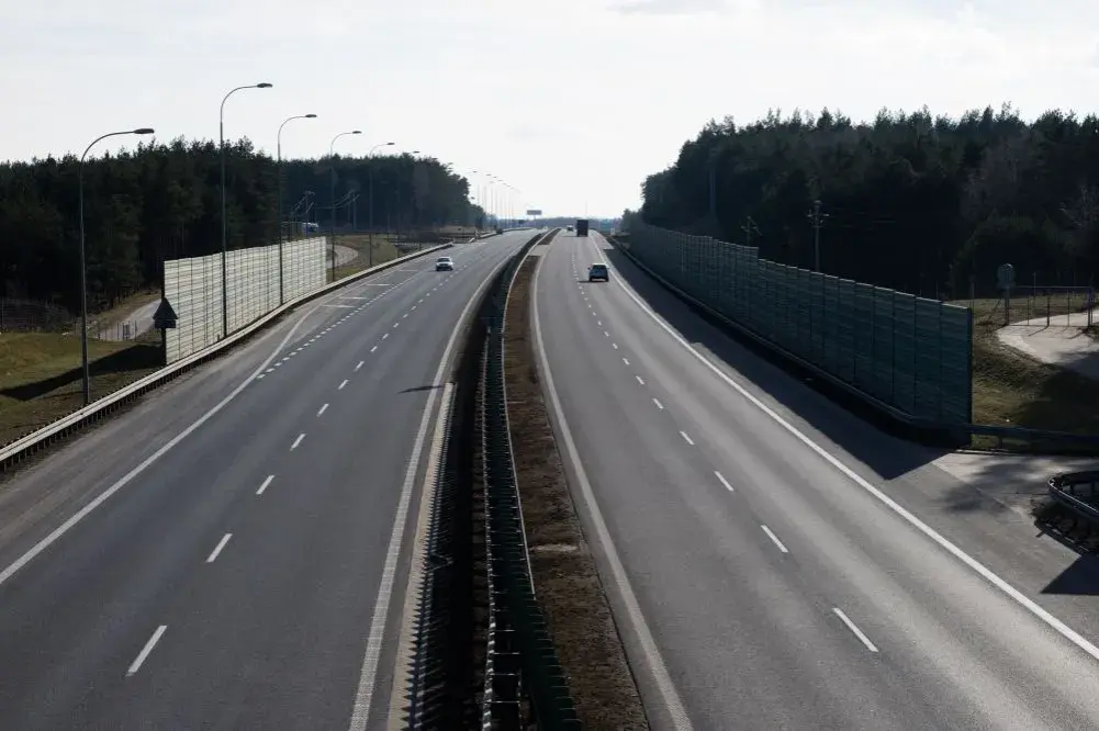 Czy autostrada S8 jest płatna? Sprawdź, kto musi płacić za przejazd